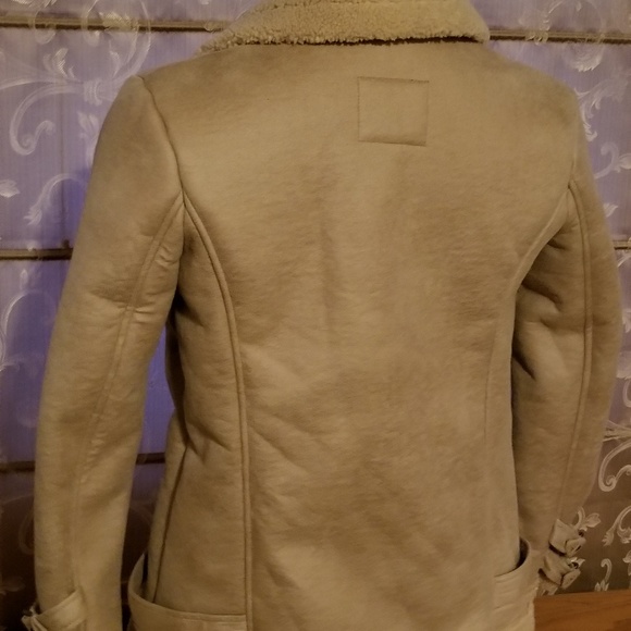 American Eagle beige buckle jacket women's Medium - Picture 2 of 3